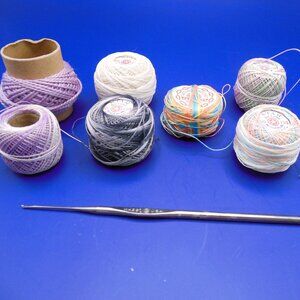 spools tatting crochet thread vintage Lot of 7 variety colors plus crochet hook